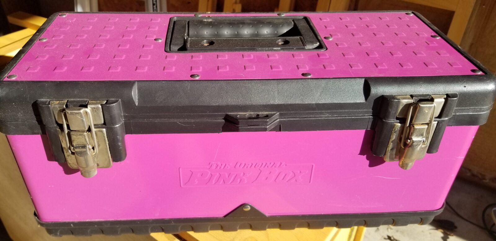 Pink Toolbox Lacygray Com   Pink Toolbox 1600x778 